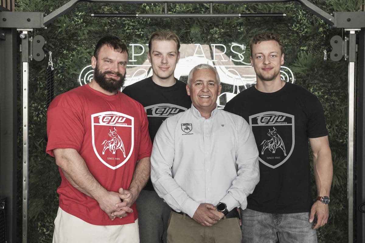 Équipe Telju Fitness — de gauche à droite Jan Willem van der Klis, Damian Stal, Juanjo Lopez Serrano, Ben Heringhaus